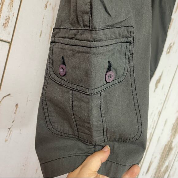 NWT North River Outfitters, Cargo Bermuda Shorts. Size 16. Dark Grey - Picture 9 of 9